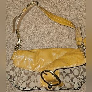 Coach Vintage Yellow and brown hand bag